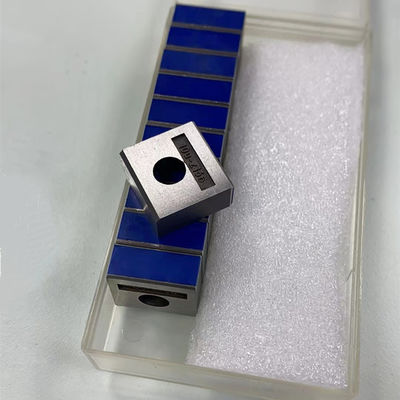 Carbon Steel Roland Gripper Pad with Blue Rubber for Printing Press Spare Parts 19*18*8mm